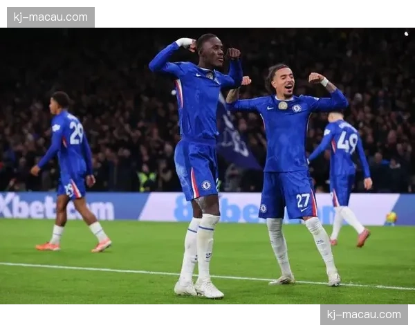 切尔西临时中卫组合 面对贝托冲击的身高和经验不足问题